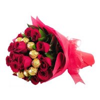 Send Online 16 pcs Ferrero Rocher 24 Red Roses Bouquet Bangalore