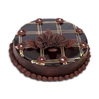Send Cakes to Bangalore : 1 Kg Chocolate Cake to Bangalore