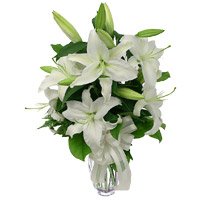 Send White Lily Vase 5 Flower to Bengaluru on Friendship Day