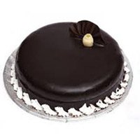 New Year Cakes to Bangalore. 1 Kg Chocolate Truffle Cake in Bengaluru